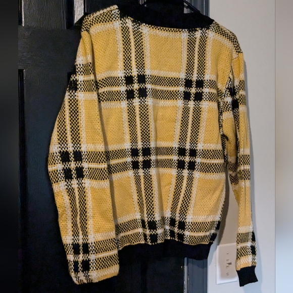 Sweater - Picture 2 of 3